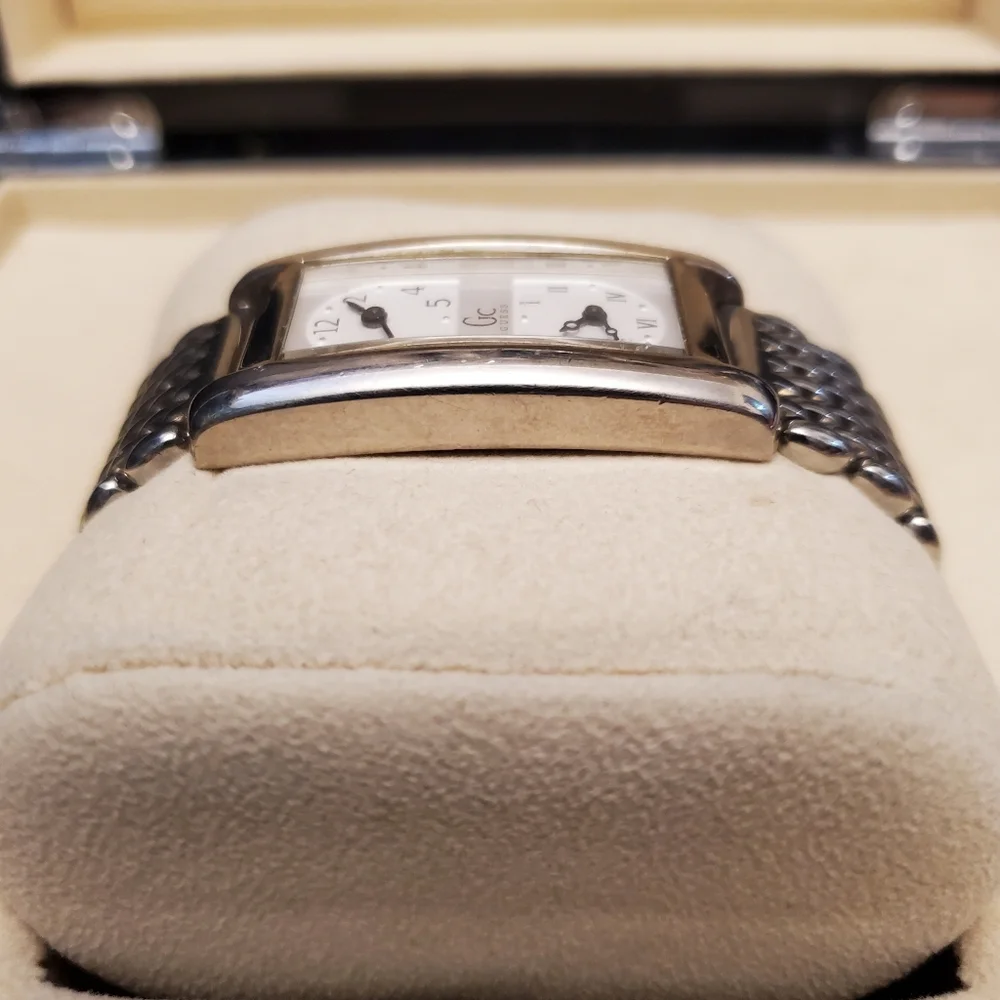 Guess Two Timer Wristwatch - Picture 6 of 14